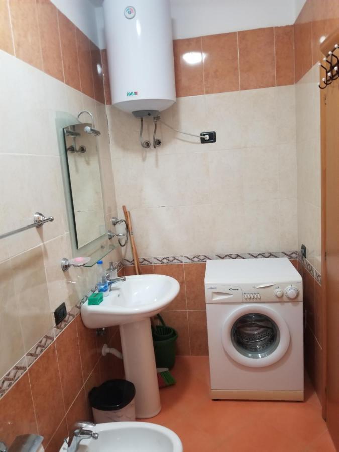 Dea Apartment Durrës Esterno foto